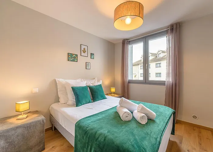Aux Portes De L\'Imperial Palace, Lla Selections By Location Lac Annecy
