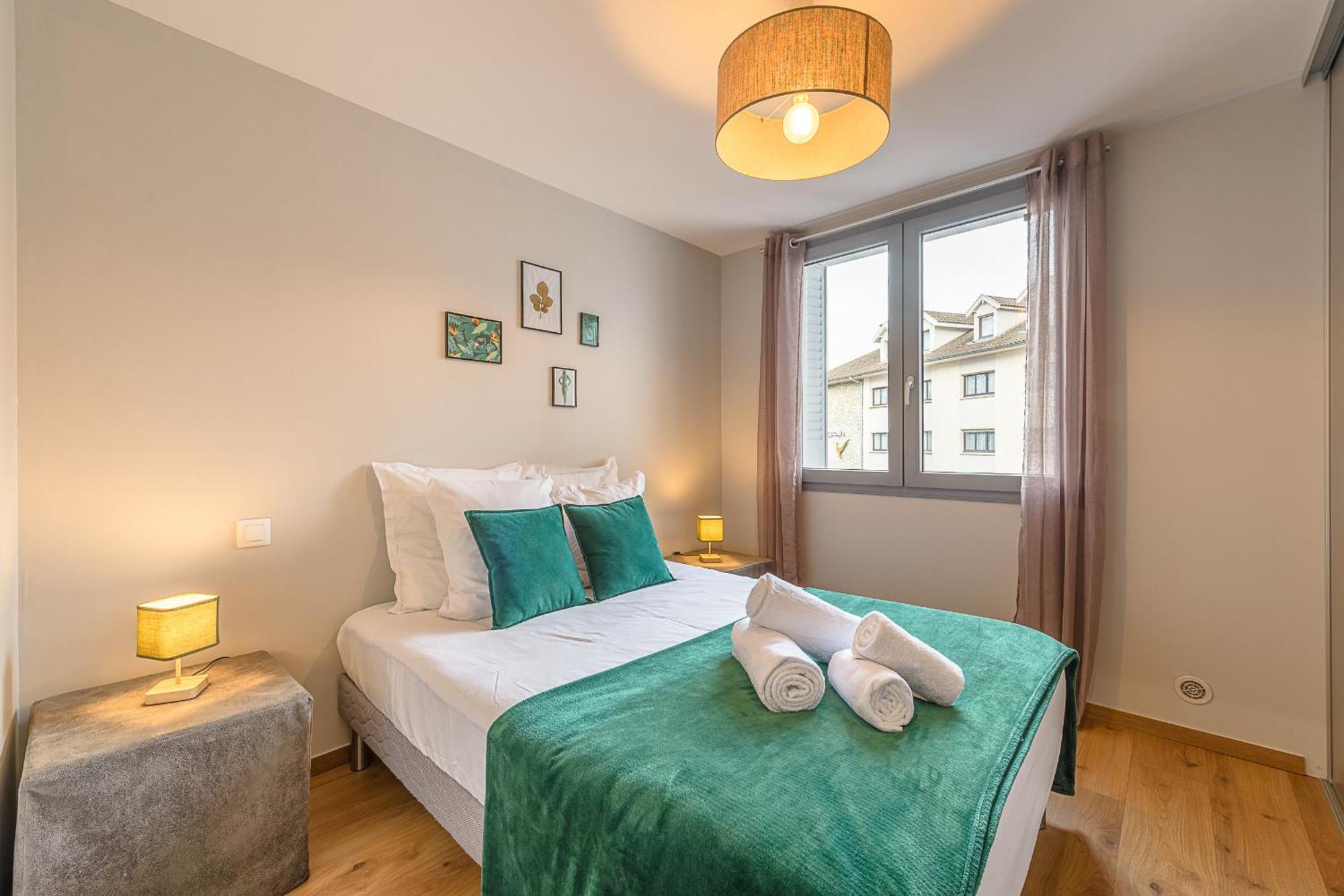Aux Portes De L'imperial Palace, Lla Selections By Location Appartement Annecy